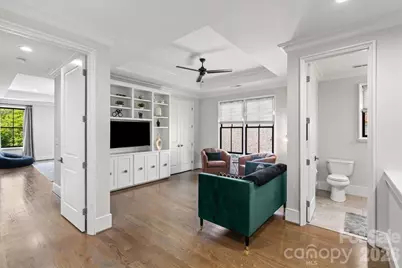 1160 S Kings Drive, Charlotte, NC 28207 - Photo 17