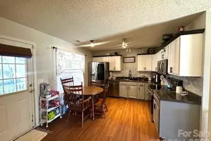402 Trillium Ct SW, Conover, NC 28613 - Photo 5