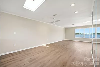 7831 Spinnaker Bay Drive #301, Sherrills Ford, NC 28673 - Photo 5