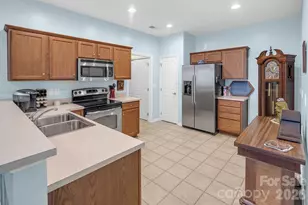 4607 Nashua Dr, Matthews, NC 28105 - Photo 17