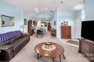 4607 Nashua Dr, Matthews, NC 28105 - Photo 9