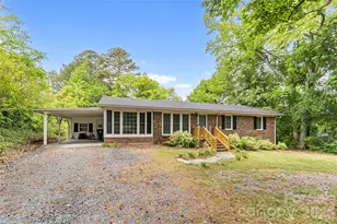 1141 Shannon Dr, Wadesboro, NC 28170 - Photo 1