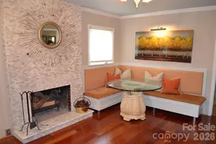 1140 Bevis Dr, Charlotte, NC 28209 - Photo 3
