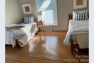 1140 Bevis Drive, Charlotte, NC 28209 - Photo 17