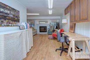 1140 Bevis Dr, Charlotte, NC 28209 - Photo 27