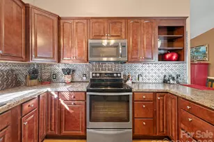 282 Sourwood Dr, Spruce Pine, NC 28777 - Photo 7