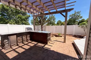 614 Dewey Ct, Fort Mill, SC 29715 - Photo 19