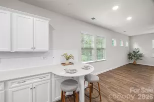 17712 Terryglass Ln, Charlotte, NC 28278 - Photo 11