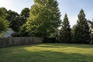 9120 Viscount Ln, Charlotte, NC 28269 - Photo 7