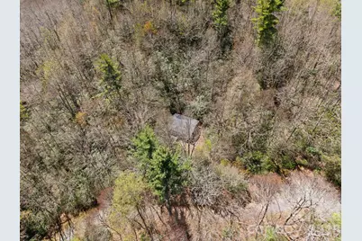 8977 Rose Hollow Avenue, Newland, NC 28657 - Photo 21