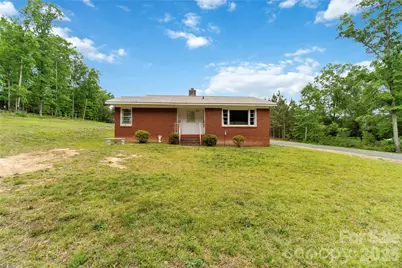 421 E Passaic Street, Peachland, NC 28133 - Photo 1