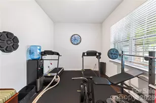 10008 Brawley Ln, Charlotte, NC 28215 - Photo 11