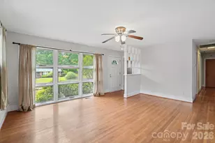 6239 Netherwood Dr, Charlotte, NC 28210 - Photo 11