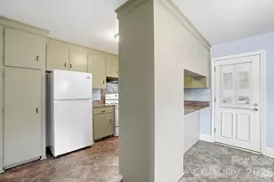 6239 Netherwood Dr, Charlotte, NC 28210 - Photo 19