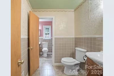 6239 Netherwood Drive, Charlotte, NC 28210 - Photo 31