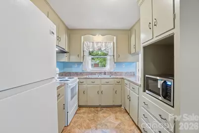 6239 Netherwood Drive, Charlotte, NC 28210 - Photo 21