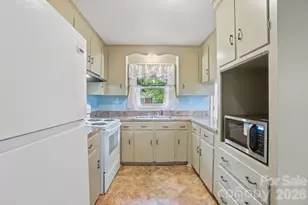 6239 Netherwood Dr, Charlotte, NC 28210 - Photo 21