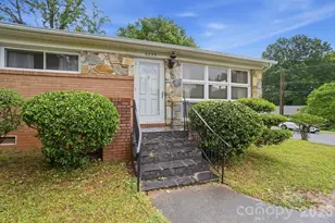 6239 Netherwood Dr, Charlotte, NC 28210 - Photo 3