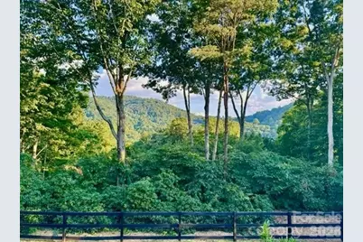152 Skyview Circle, Asheville, NC 28804 - Photo 3