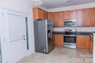 10443 Benfield Rd, Charlotte, NC 28269 - Photo 35