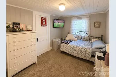 36 20th Avenue NE, Hickory, NC 28601 - Photo 13