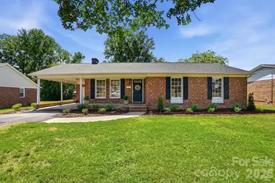 909 Evelyn Avenue, Kannapolis, NC 28083 - Photo 1