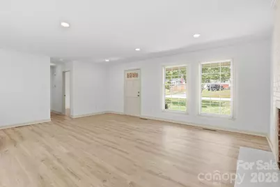 909 Evelyn Avenue, Kannapolis, NC 28083 - Photo 7