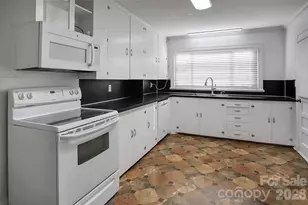 3021 Davis Park Rd, Gastonia, NC 28052 - Photo 15