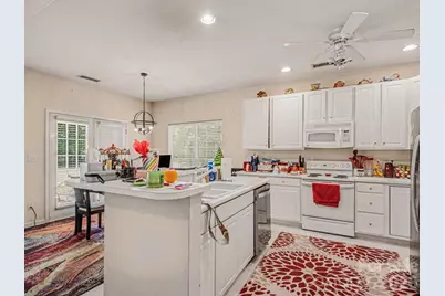 8800 Cavonnier Lane, Charlotte, NC 28216 - Photo 13