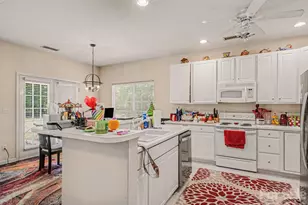 8800 Cavonnier Ln, Charlotte, NC 28216 - Photo 13