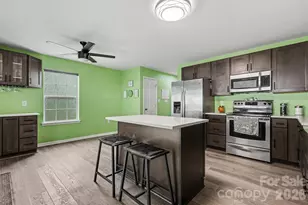 2301 Reid Pointe Ave, Fort Mill, SC 29707 - Photo 3