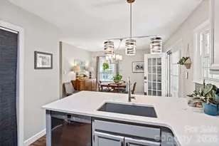 9486 Kings Falls Dr, Charlotte, NC 28210 - Photo 15