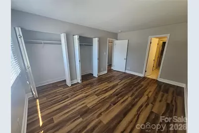 1050 21st Avenue NW #64, Hickory, NC 28601 - Photo 9