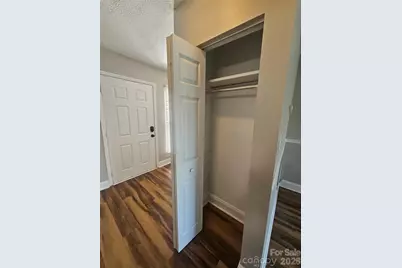 1050 21st Avenue NW #64, Hickory, NC 28601 - Photo 7