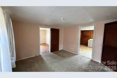 1717 Shelby Road, Kings Mountain, NC 28086 - Photo 15