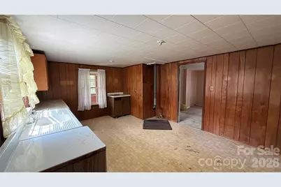 1717 Shelby Road, Kings Mountain, NC 28086 - Photo 27