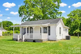 1627 Warren Ave, Gastonia, NC 28054 - Photo 1
