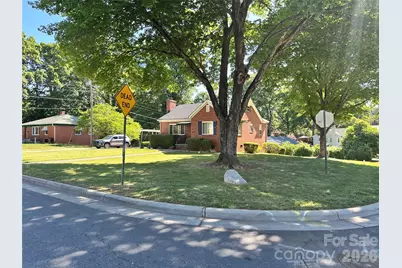 600 W Cama Street #8, Charlotte, NC 28217 - Photo 1