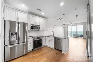 333 W Trade Street W, Charlotte, NC 28202 - Photo 37