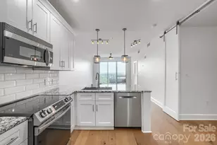 333 W Trade Street W, Charlotte, NC 28202 - Photo 37
