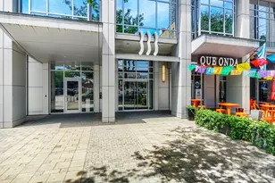 333 W Trade Street W, Charlotte, NC 28202 - Photo 29