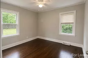 800 Mt Holly-Huntersville Rd, Charlotte, NC 28214 - Photo 19