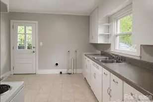 800 Mt Holly-Huntersville Rd, Charlotte, NC 28214 - Photo 3