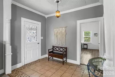 137 12th Street NW, Hickory, NC 28601 - Photo 5