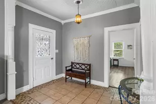137 12th St NW, Hickory, NC 28601 - Photo 5