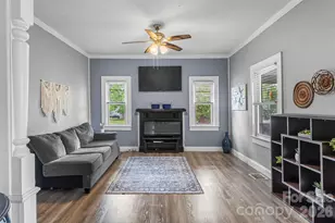 137 12th St NW, Hickory, NC 28601 - Photo 7