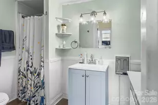 137 12th St NW, Hickory, NC 28601 - Photo 11