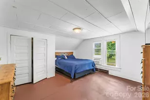137 12th St NW, Hickory, NC 28601 - Photo 19