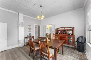 137 12th St NW, Hickory, NC 28601 - Photo 9