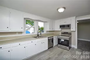 730 W Oakwood Ave, Albemarle, NC 28001 - Photo 13